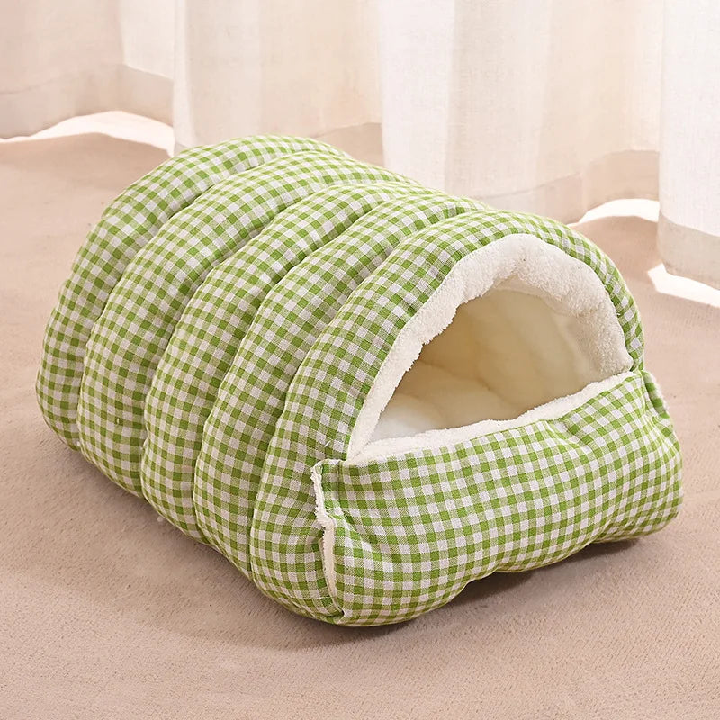 Foldable Winter Pet Sleep Bed/Bag for Cats Dogs, Thickened Semi-Enclosed Design, Soft Indoor, Christmas/Warm in autumn /winter